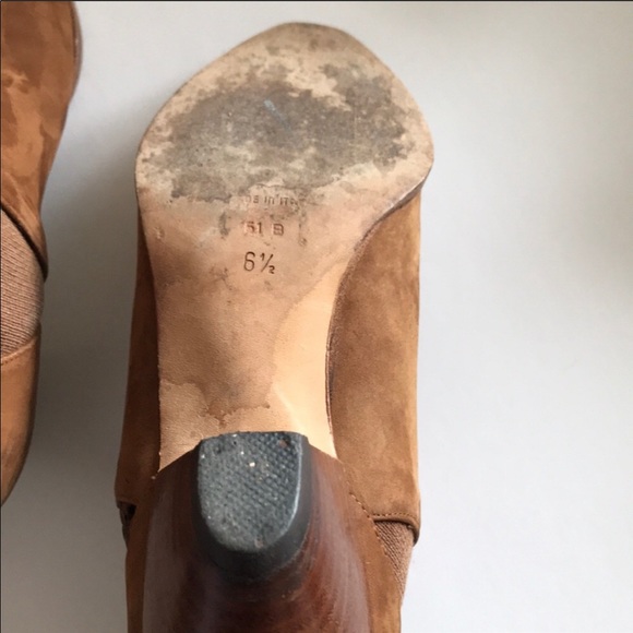 Via Spiga Tan Suede Ankle Boots Size 6.5 - Picture 5 of 8